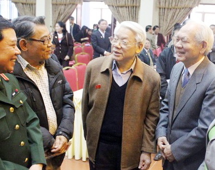 'Ong Truyen la nguoi canh den nhung lai dot den' hinh anh