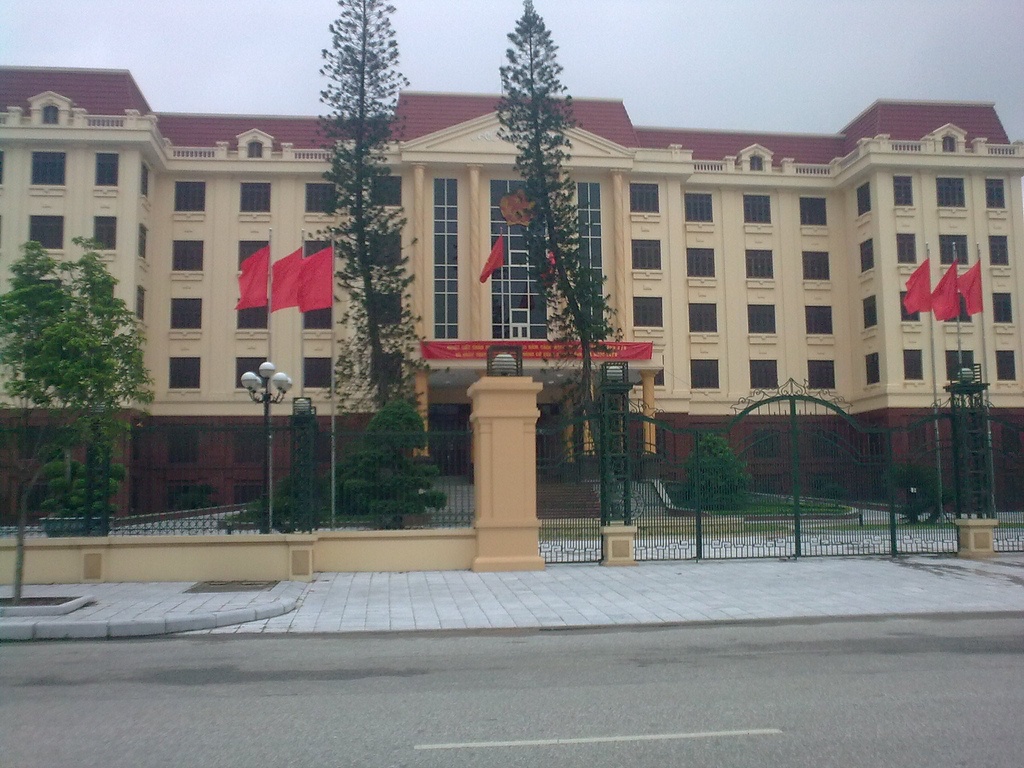 Nhieu chuc danh quan ly o Thai Binh thieu bang dai hoc hinh anh