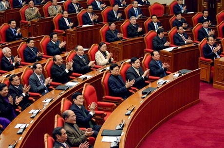 Trung uong hop phien be mac hinh anh