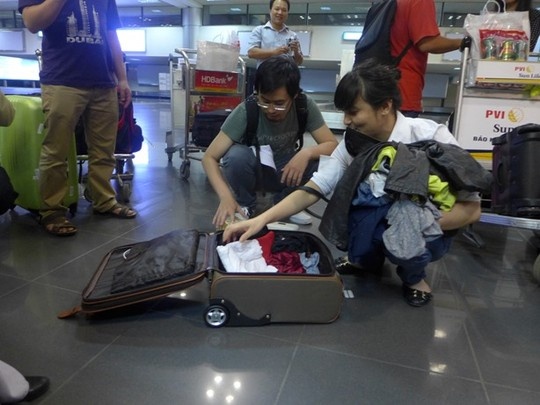 Bo truong Thang: Xu ly dut diem nan mat cap o san bay hinh anh