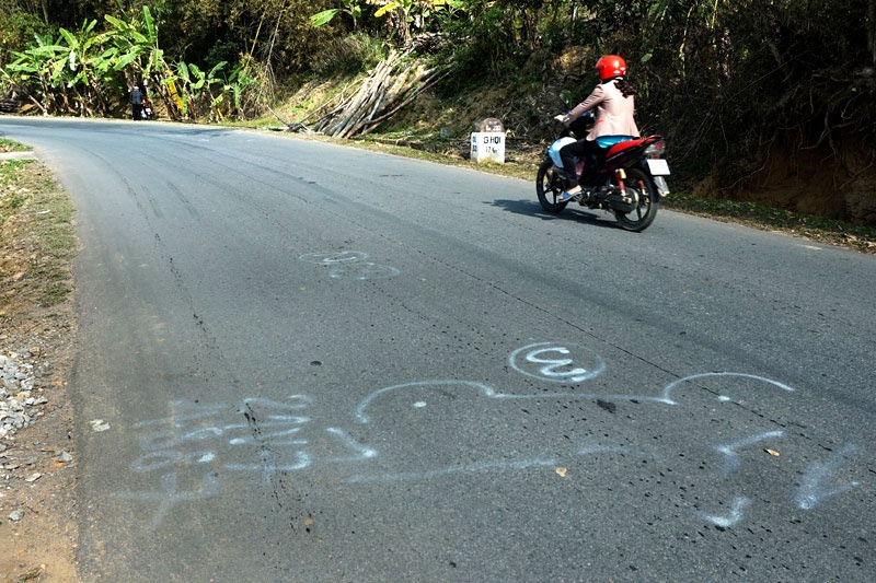 Quốc lộ 32 là tuyến giao thông nối Hà Nội với các tỉnh Yên Bái, Lai Châu với mật độ phương tiện giao thông khá cao.