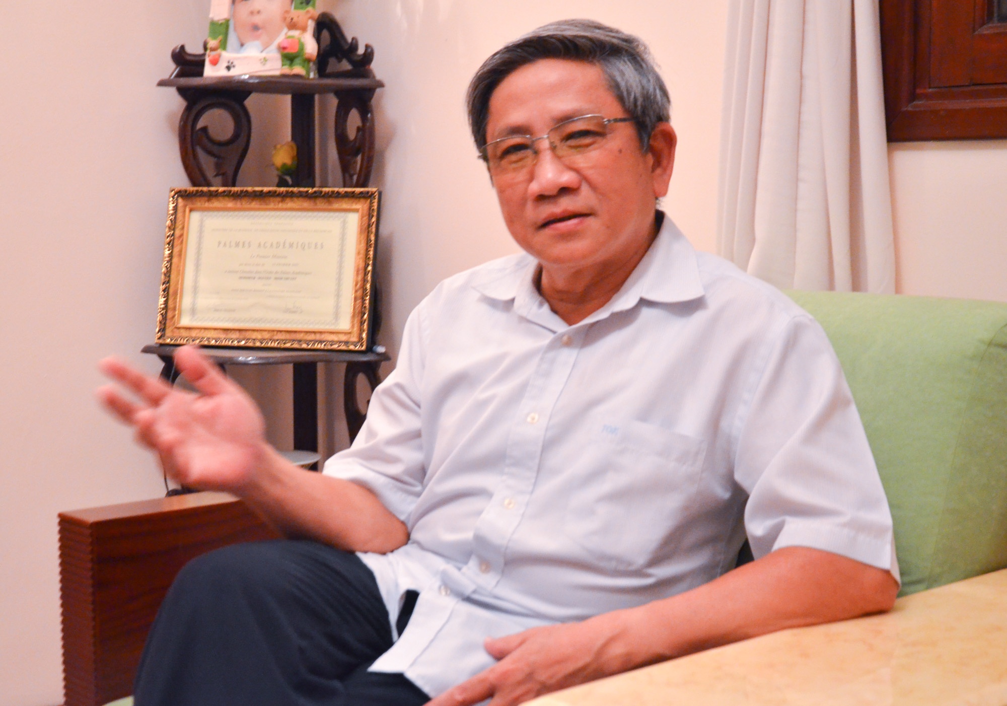 Giáo sư Nguyễn Minh Thuyết cho rằng