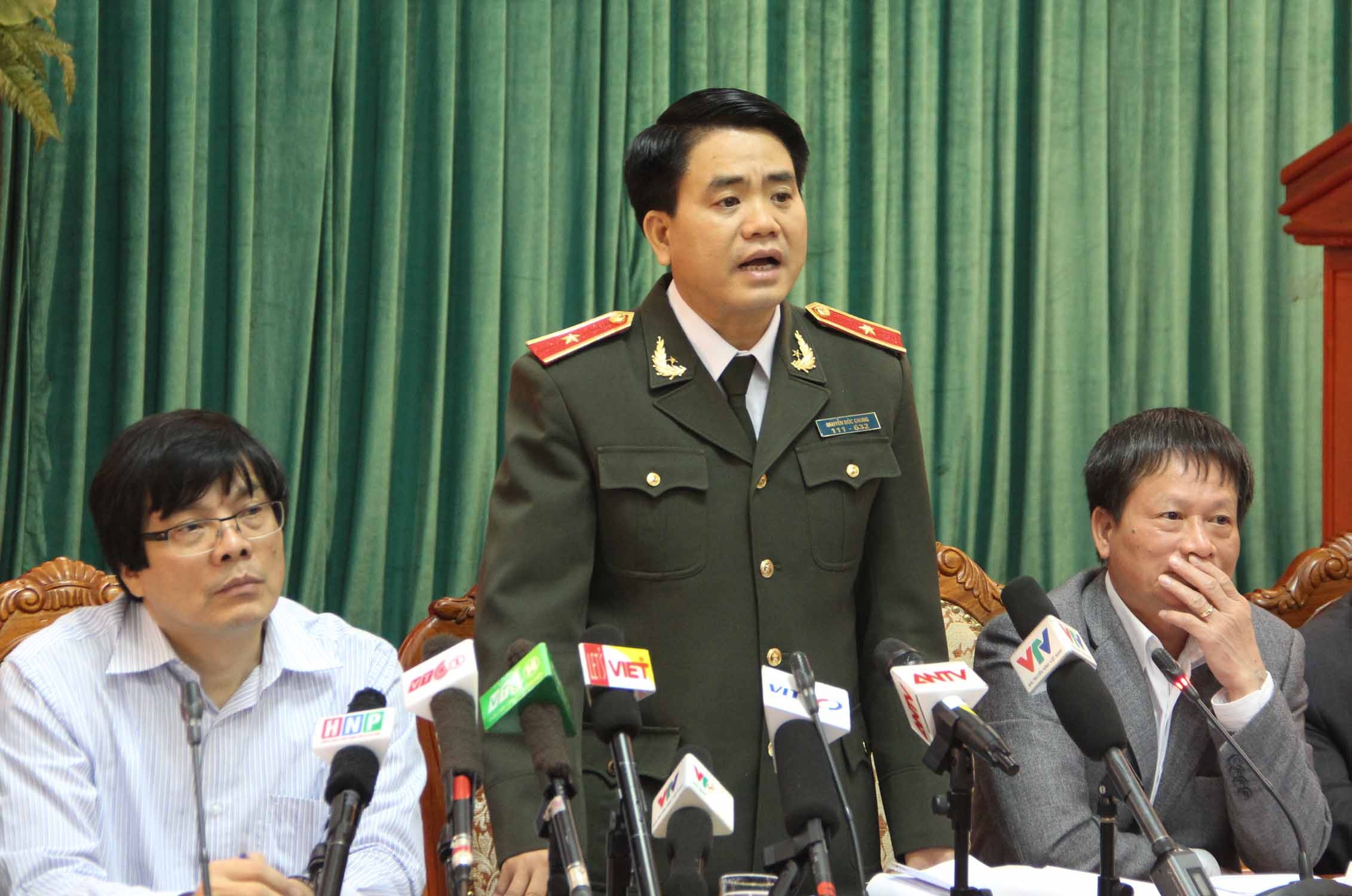 Cong an xac minh nhom nguoi ngan tuong niem liet si Gac Ma hinh anh