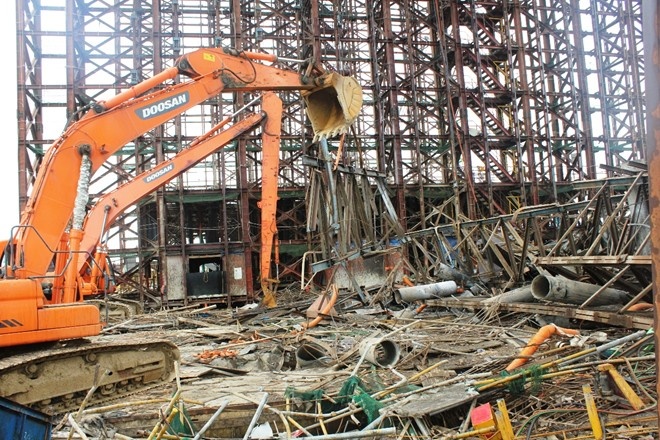 Gian giao 3.000 tan do sap tai khu cong nghiep Vung Ang hinh anh