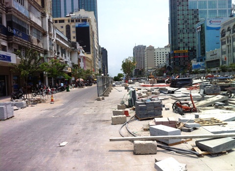 Gui xe o dau de vao pho di bo? hinh anh