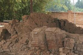 Thi cong duong cao toc phat hien phe tich bi an hinh anh