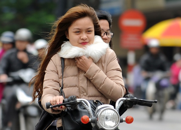 Mien Bac xuong 16 do C, mua tren dien rong hinh anh