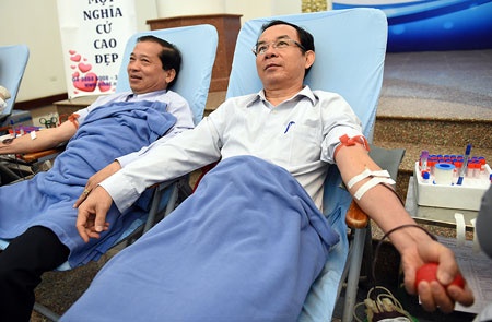 VPCP huong ung 'Ngay toan dan hien mau tinh nguyen' hinh anh