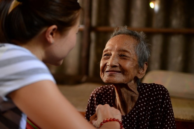 Cuoc song thuong ngay cua cu ba VN cao tuoi nhat the gioi hinh anh