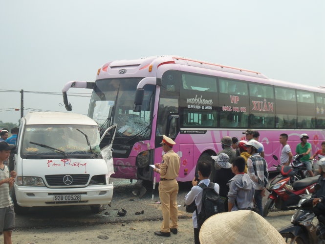 Cơ quan chức năng đang điều tra nguyên nhân vụ tai nạn này