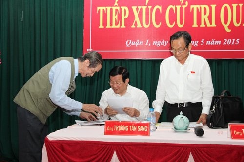 Chủ tịch nước ghi nhận ý kiến của cử tri   