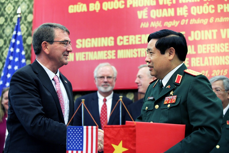 Bo truong Quoc phong: VN chi ke kin dao thuoc chu quyen hinh anh