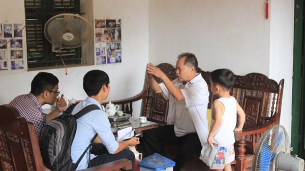 Ông Phạm Quang Tiệp nói về hai quy định kỳ lạ của thôn với phóng viên