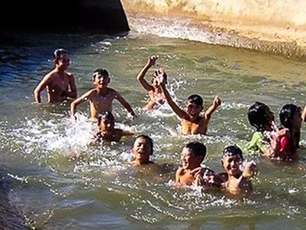 Hoan luu bao Kujira gay 'mua vang', giai nhiet mien Trung hinh anh