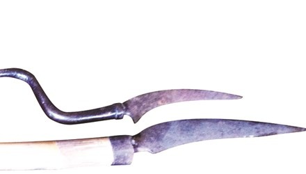 Bi an vat thieng cua nguoi K’Ho hinh anh