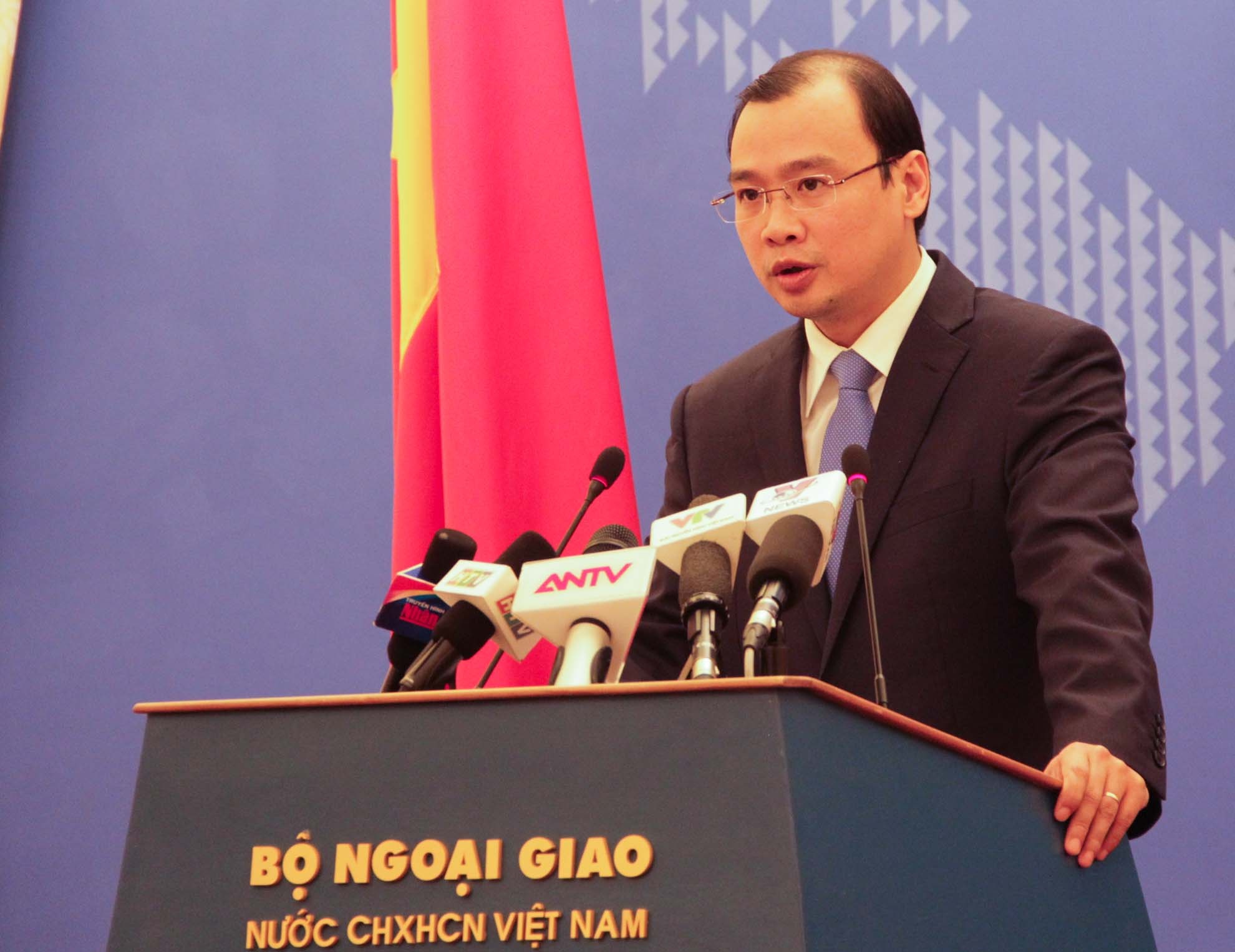 Singapore tu lau cam nhap canh nhieu phu nu Viet Nam hinh anh