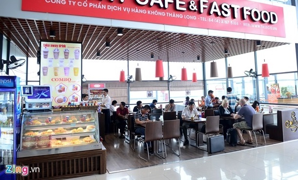 Lợi dụng hành khách. Ảnh minh họa: Tiến Tuấn.