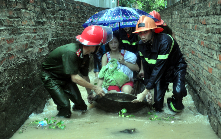 Quang Ninh de nghi trung uong, quan doi ung cuu hinh anh