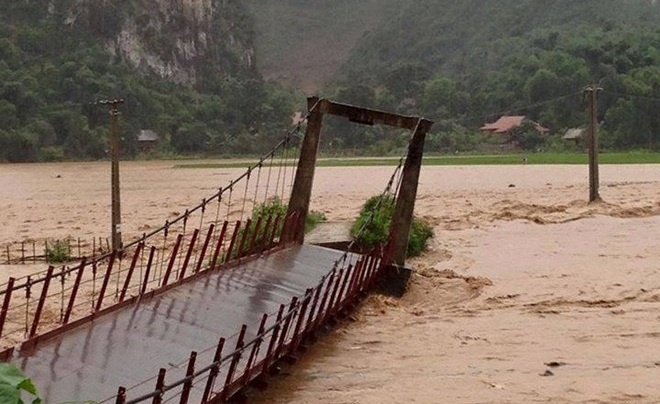 Hien trang ngap lut tai mien Bac hinh anh