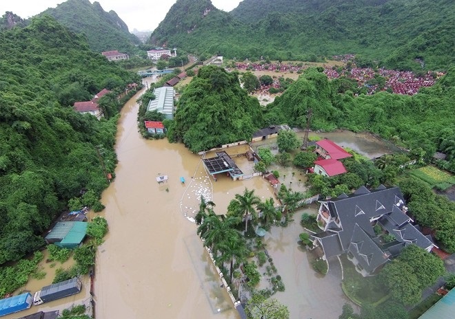 22 nguoi chet, mua lu lich su van tiep dien hinh anh