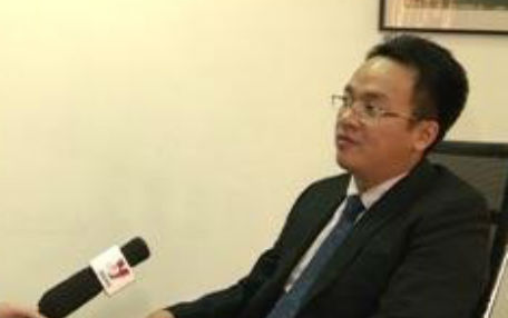 Dai su quan VN tra loi ve 2 cong dan bi tu choi nhap canh hinh anh