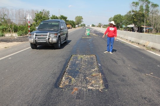 Sap 'o voi chet nguoi' tren quoc lo 1 hinh anh