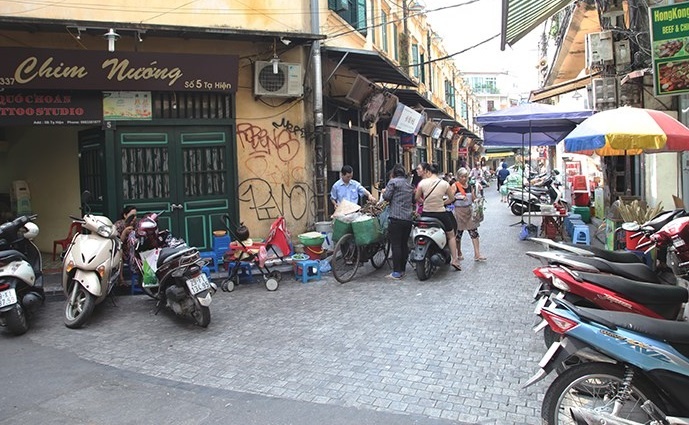 Dung lat da 11 tuyen pho co Ha Noi hinh anh