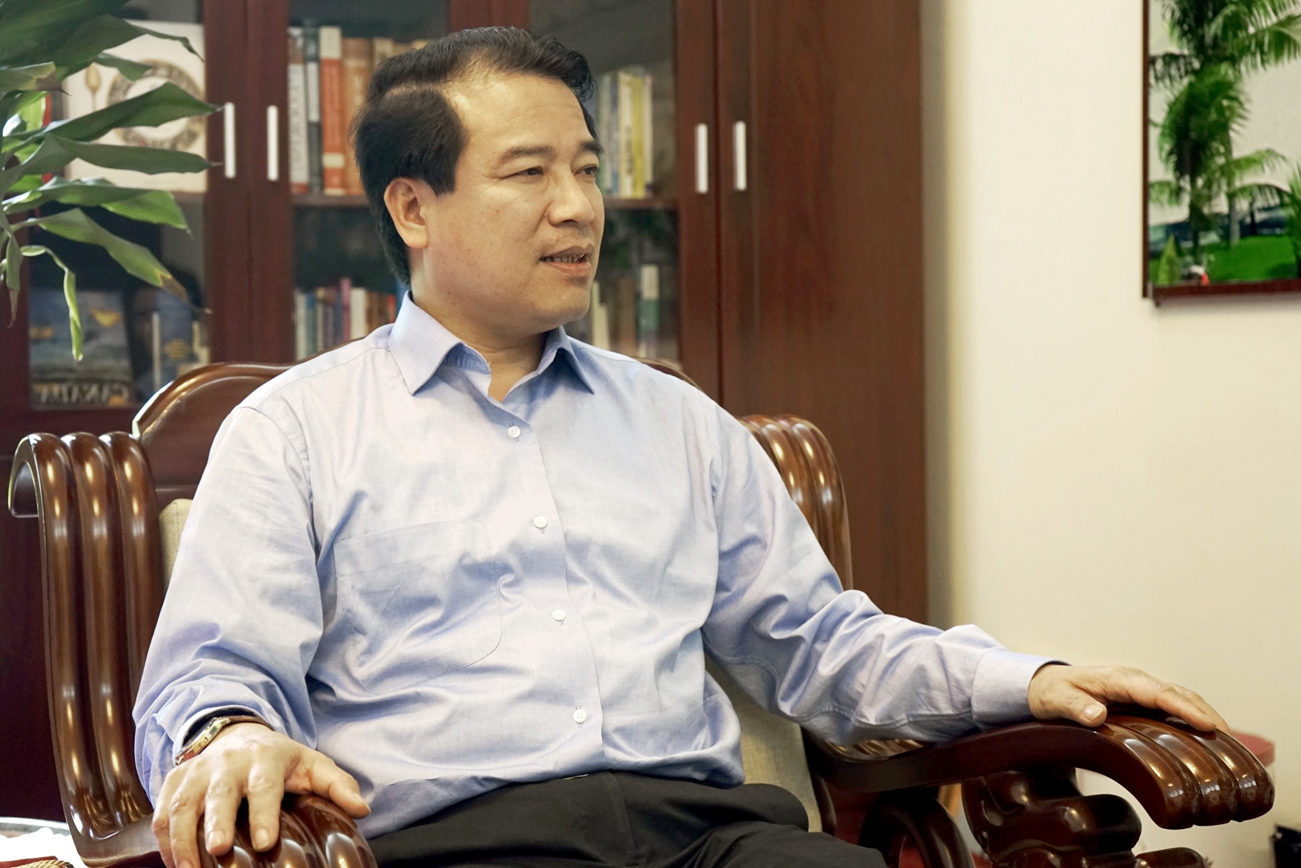 Chat chem du khach khong the 'mat bo moi lo lam chuong' hinh anh