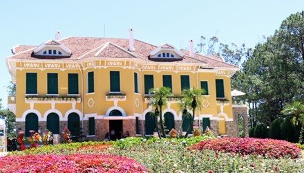 Dinh Bao Dai va nhung chuyen ly ky hinh anh