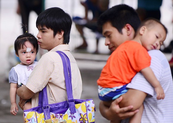Nguoi dan Ha Noi cham diem dich vu kham chua benh hinh anh