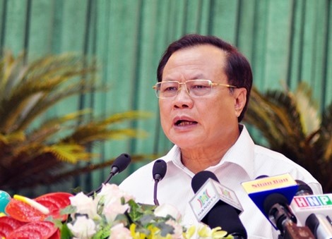 Bi thu Ha Noi: Nha 8B Le Truc sai 16 m thi cat 16 m hinh anh