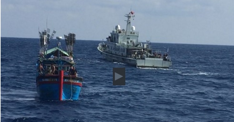 Tau Trung Quoc ngang nhien chen ep khong cho cuu ngu dan Viet Nam hinh anh