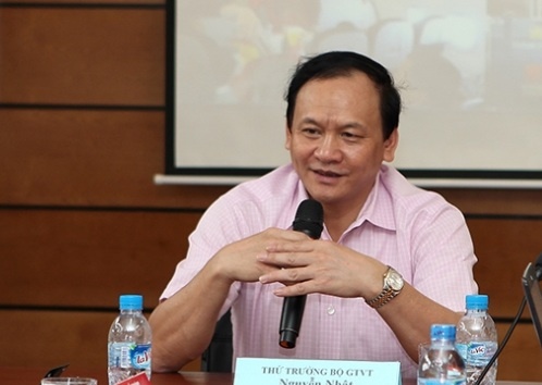 Tan Son Nhat co nhieu bat cap vi da qua tai hinh anh