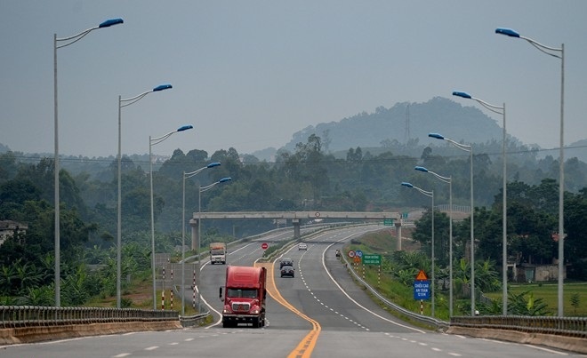 Dan tha trau bo gay tai nan o cao toc Noi Bai - Lao Cai hinh anh