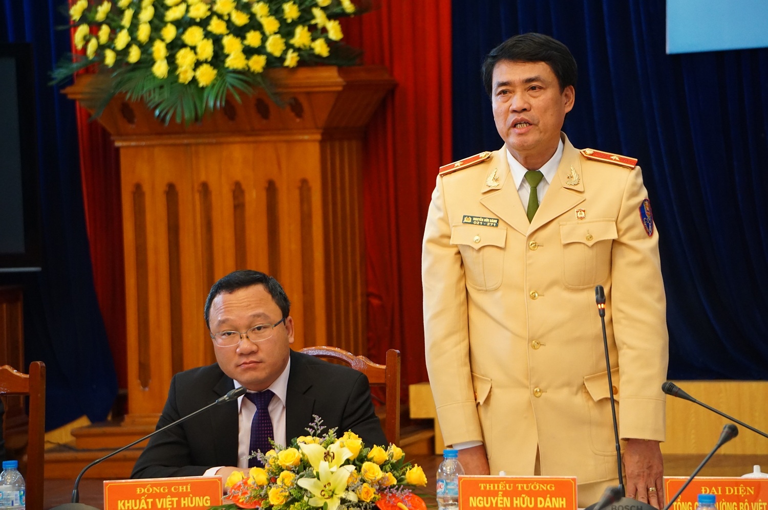 Thiếu tướng Nguyễn Hữu Dánh, Cục phó Cục CSGT. Ảnh: Công Khanh.