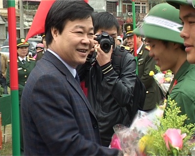 Phe chuan nhan su 3 tinh hinh anh