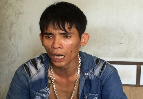 Vi pham giao thong, nam thanh nien vac dao duoi chem CSGT hinh anh
