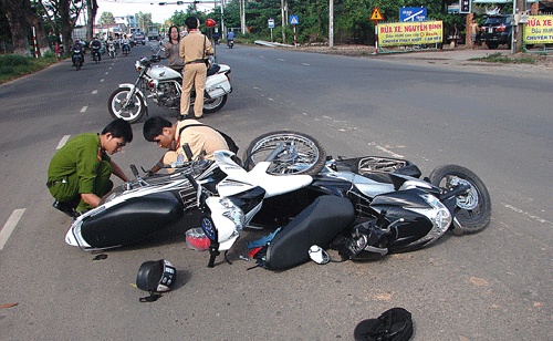 28 nguoi chet vi TNGT trong ngay mung 6 Tet hinh anh
