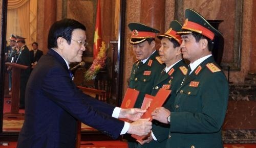 5 nam, Chu tich nuoc thang ham cap tuong cho 313 si quan hinh anh