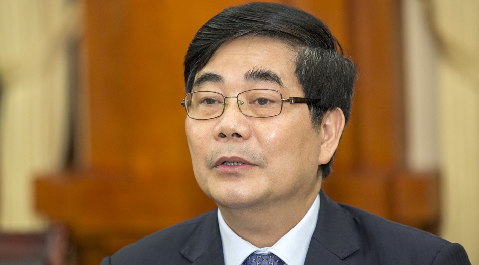 Bo truong Cao Duc Phat: 'Toi xin loi nguoi dan' hinh anh