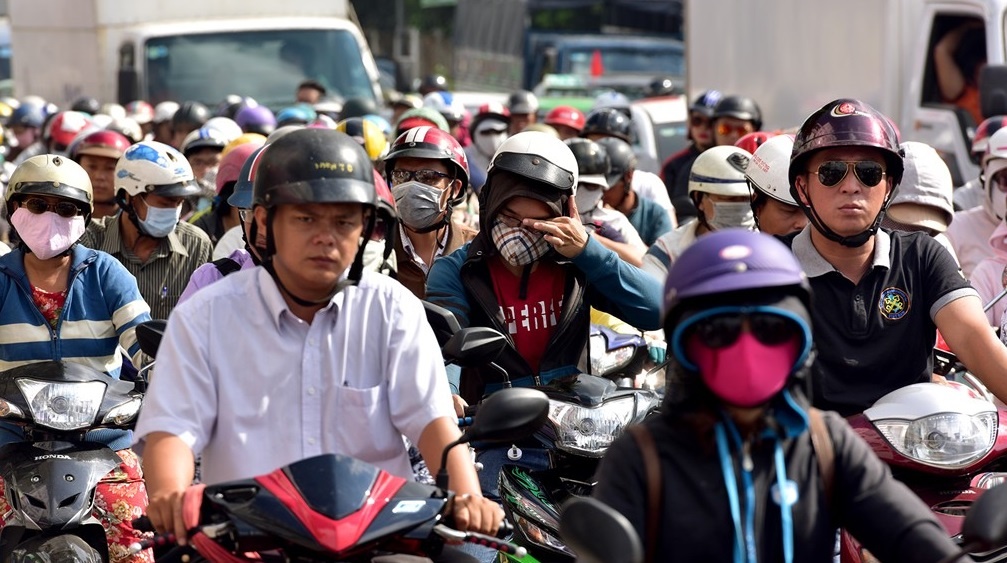 Bai bo thu phi duong bo voi xe may hinh anh