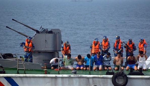 Canh bao cuop bien tren Bien Dong hinh anh