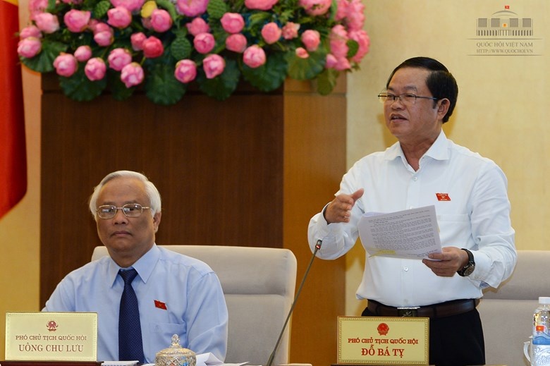 bao cao Quoc hoi anh 2