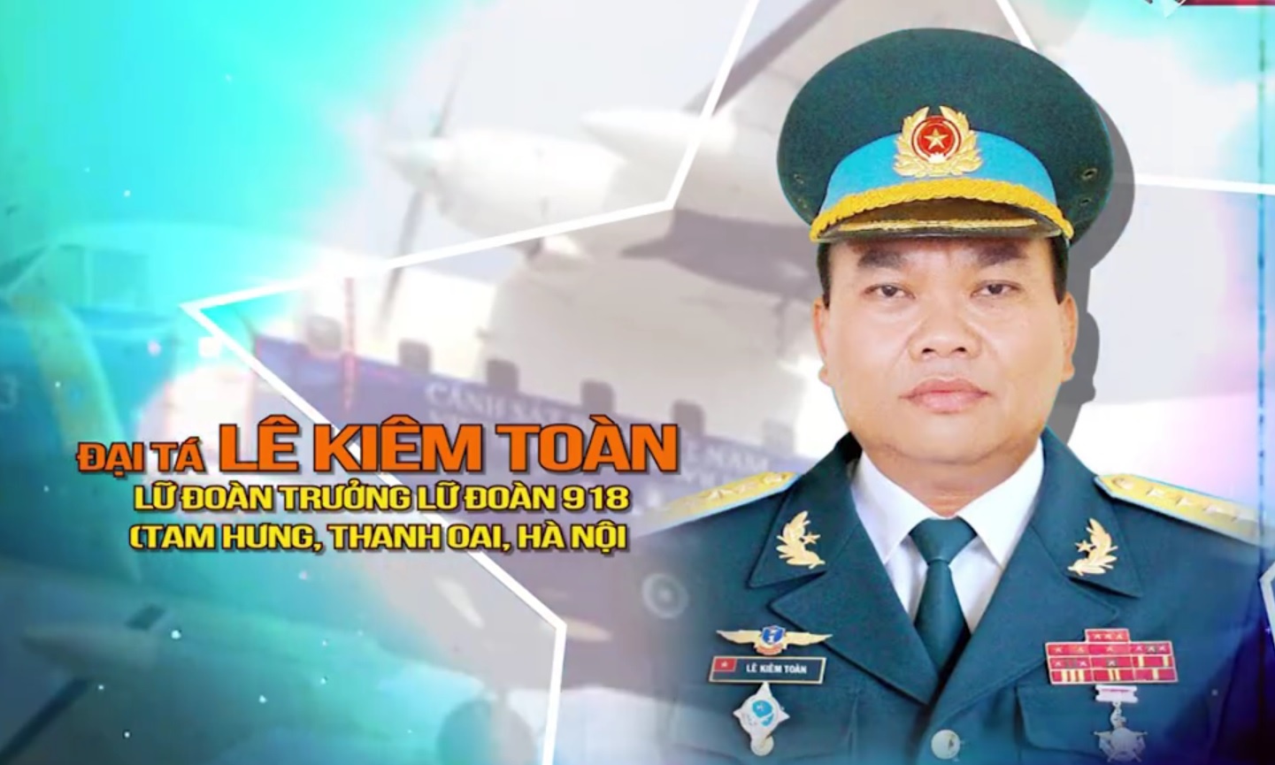 Danh sach can bo, chien si tren may bay CASA 212 bi roi hinh anh