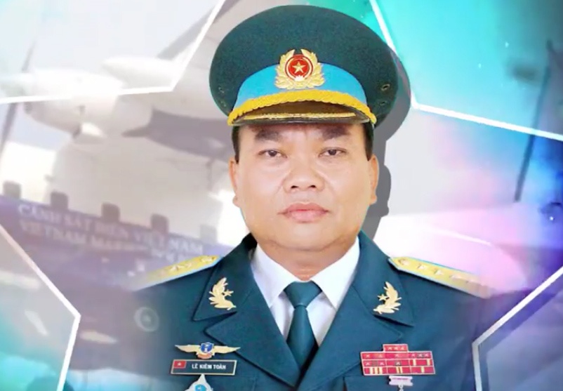 Danh sach 9 quan nhan tren may bay CASA-212 gap nan hinh anh