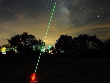 Chieu laser uy hiep may bay: Khong phai khung bo hinh anh