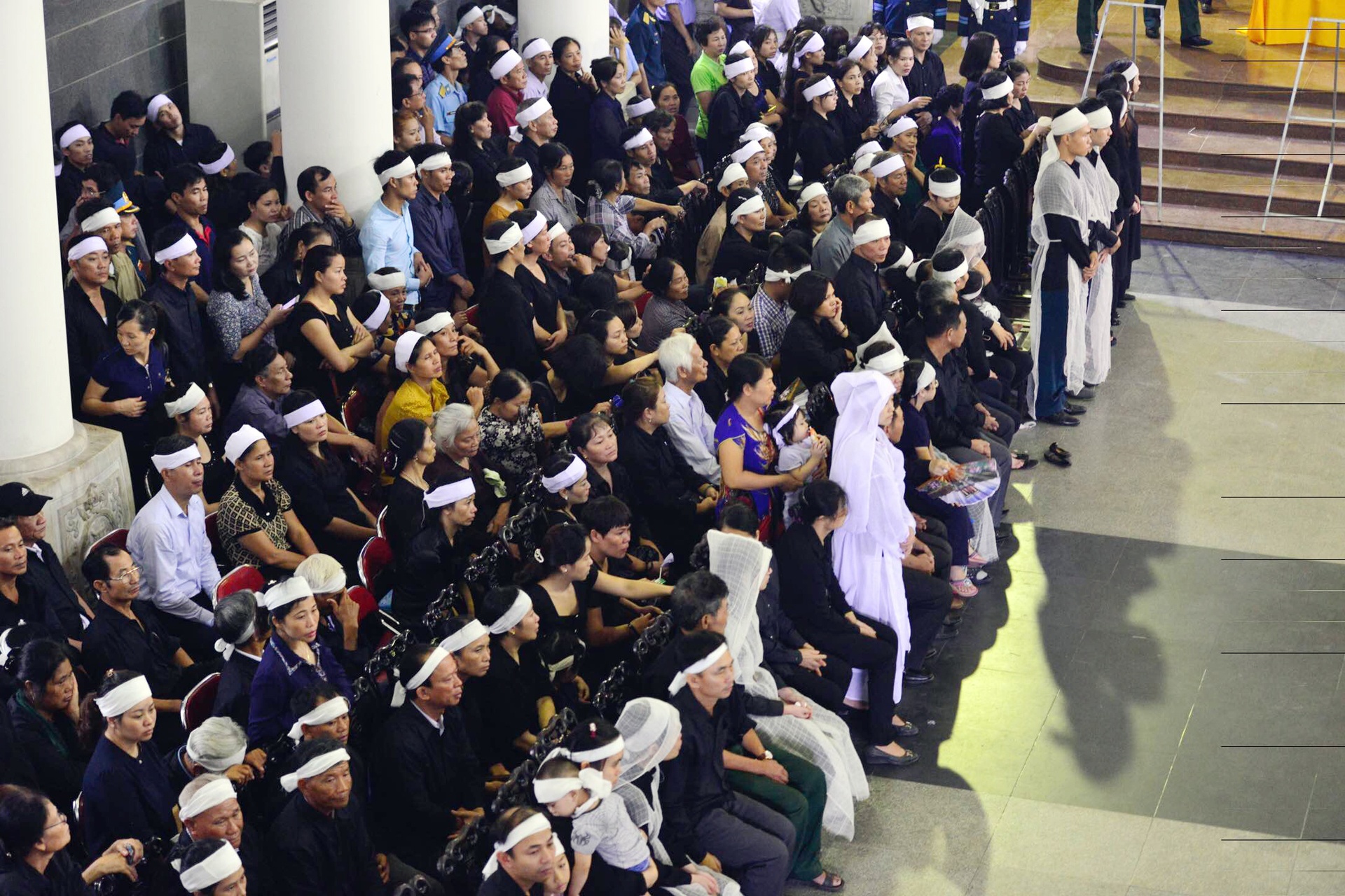 tang le phi hanh doan CASA-212 anh 6