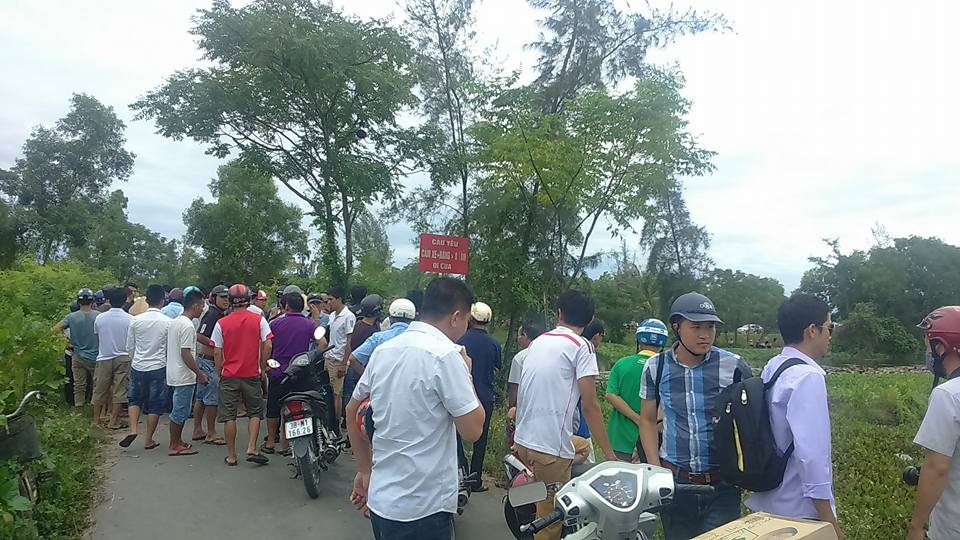 Nu giam thi 9X bi tai xe taxi sat hai anh 2