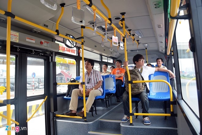 wi-fi mien phi tren xe bus anh 1