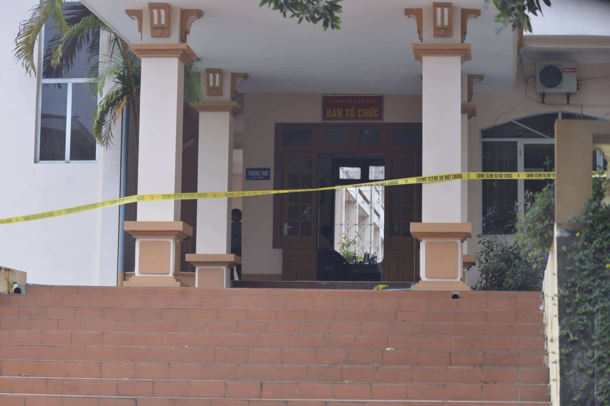 bi thu Yen Bai bi ban chet anh 2